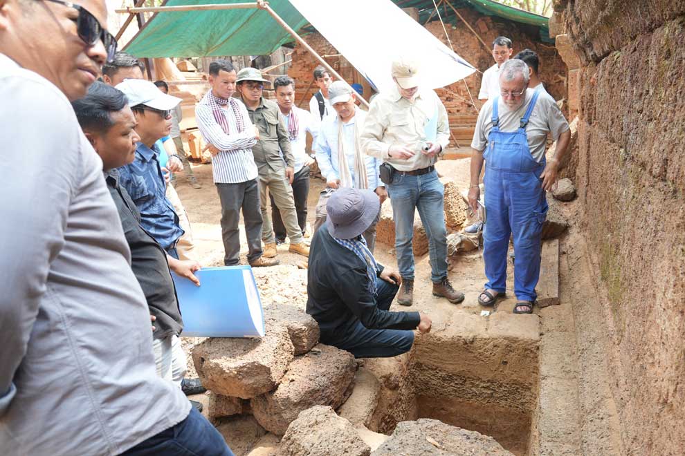 International experts assess temple conservation efforts International experts assess temple conservation efforts