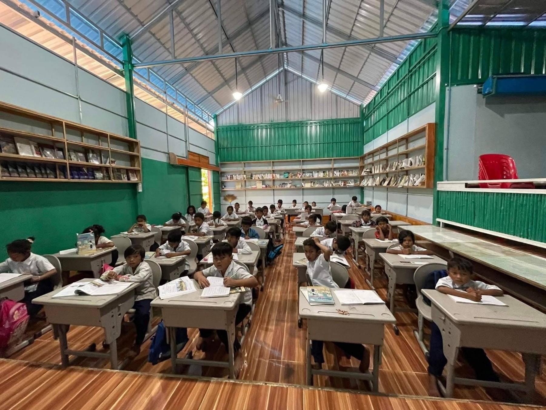 The campus features extensive use of recycled materials, and provides invaluable education for impoverished local children. Supplied