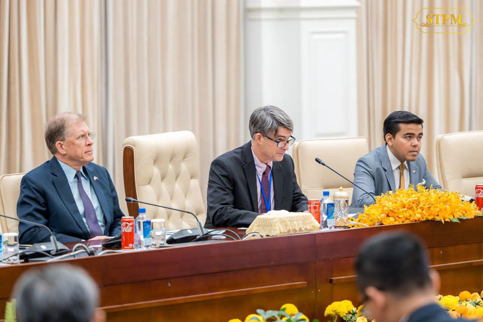 PM encourages US investment PM encourages US investment