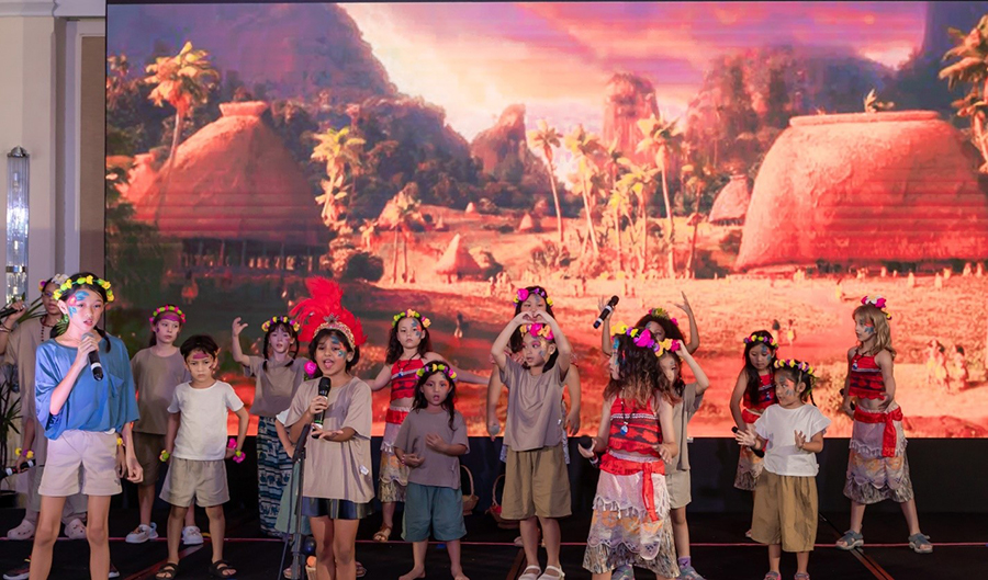 Children of 14 nationalities worked together and shared cultural insights during the rehearsal process. Lion Media