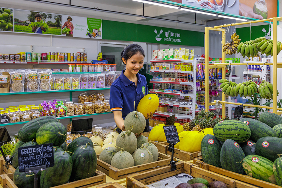 New farmer organisations like the Siem Reap Meanchey Melon Association now connect producers with lucrative, niche markets across Cambodia. Supplied