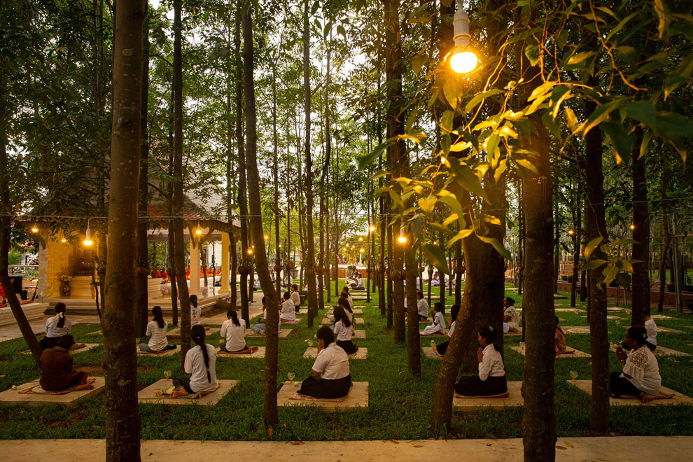 Buddhists meditate at Wat Soriyaram in Battambang province January. Cults and Religion Ministry