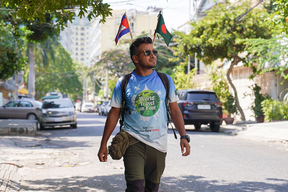 Round-the-world hiker arrives in Cambodia Round-the-world hiker arrives in Cambodia