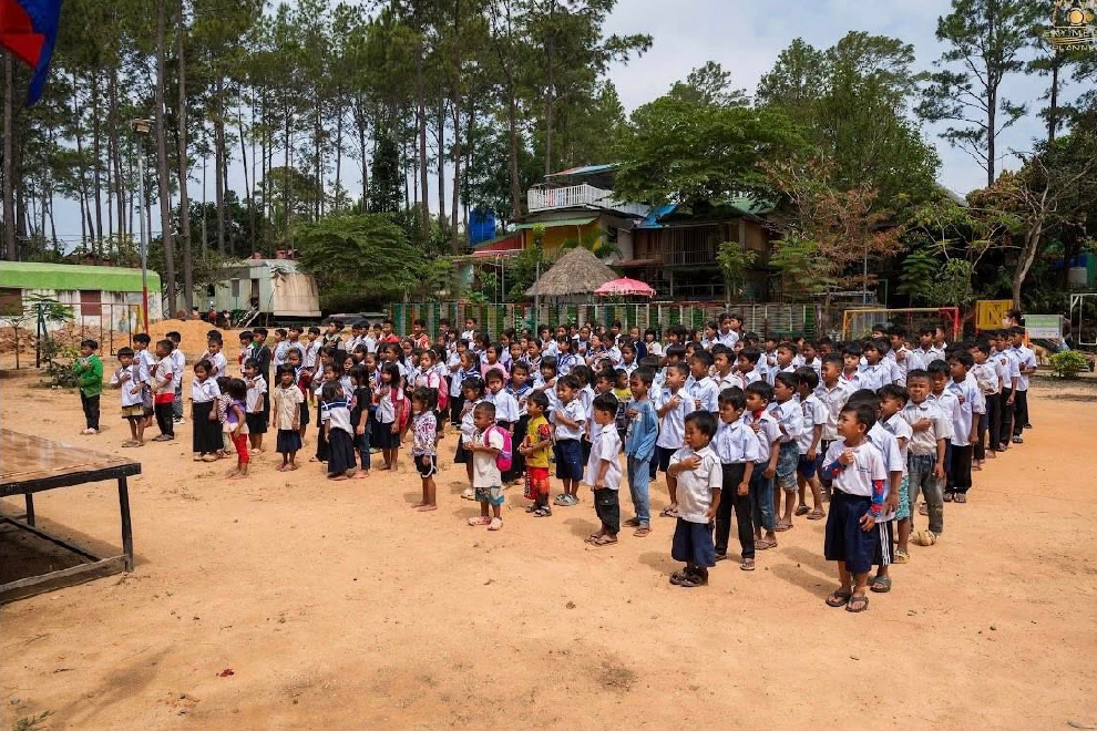 Students studying at the Coconut School on Kirirom Mountain. Ouk Vanday