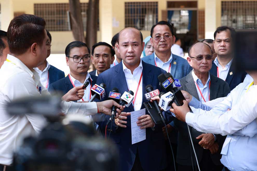 Civil service reform a priority: Many