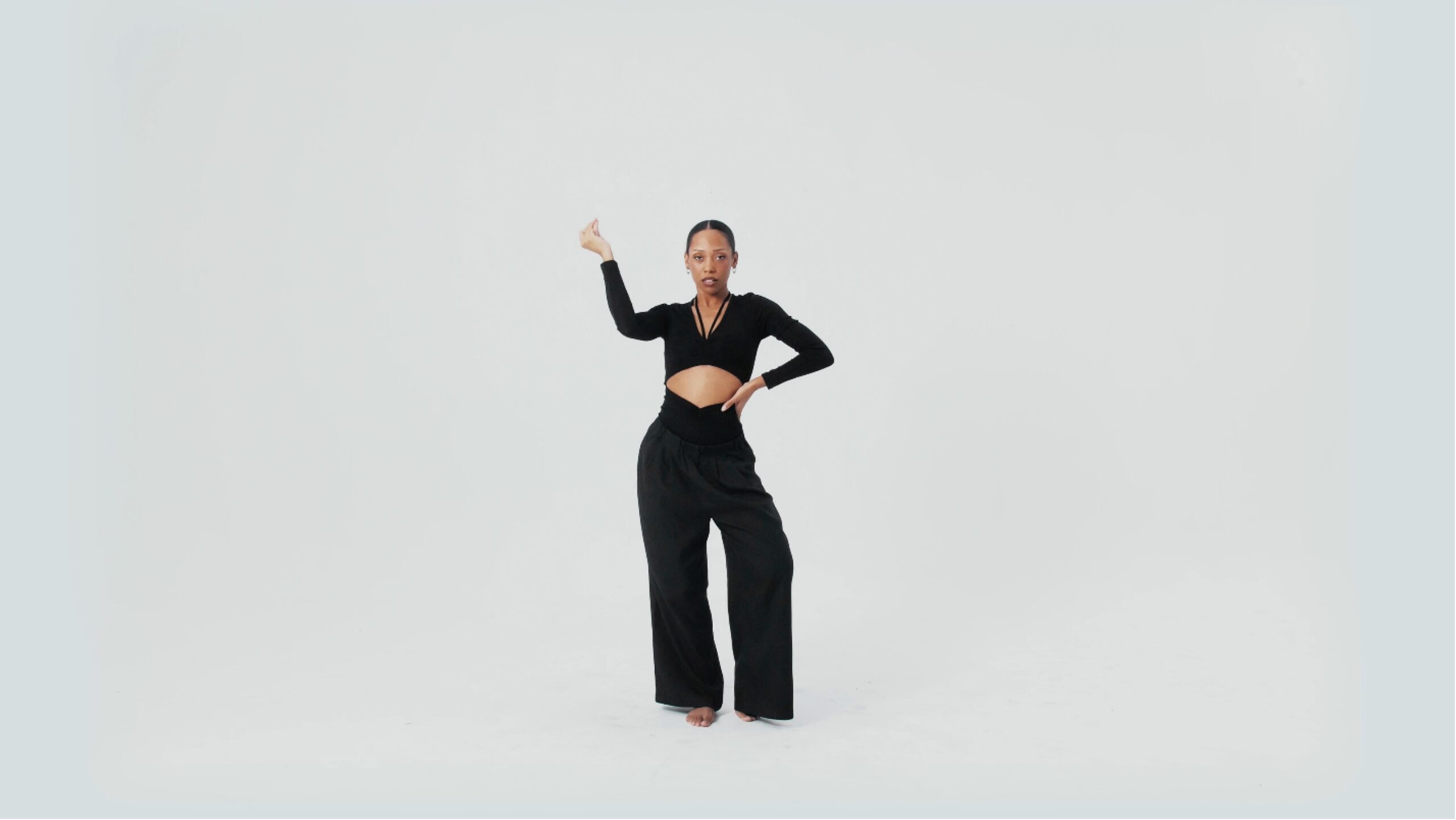 Snap Dance showcases fourteen dancers, both professional and amateur, from diverse backgrounds including Khmer, Russian, French-Spanish, Filipino and American. Oyen Rodriguez