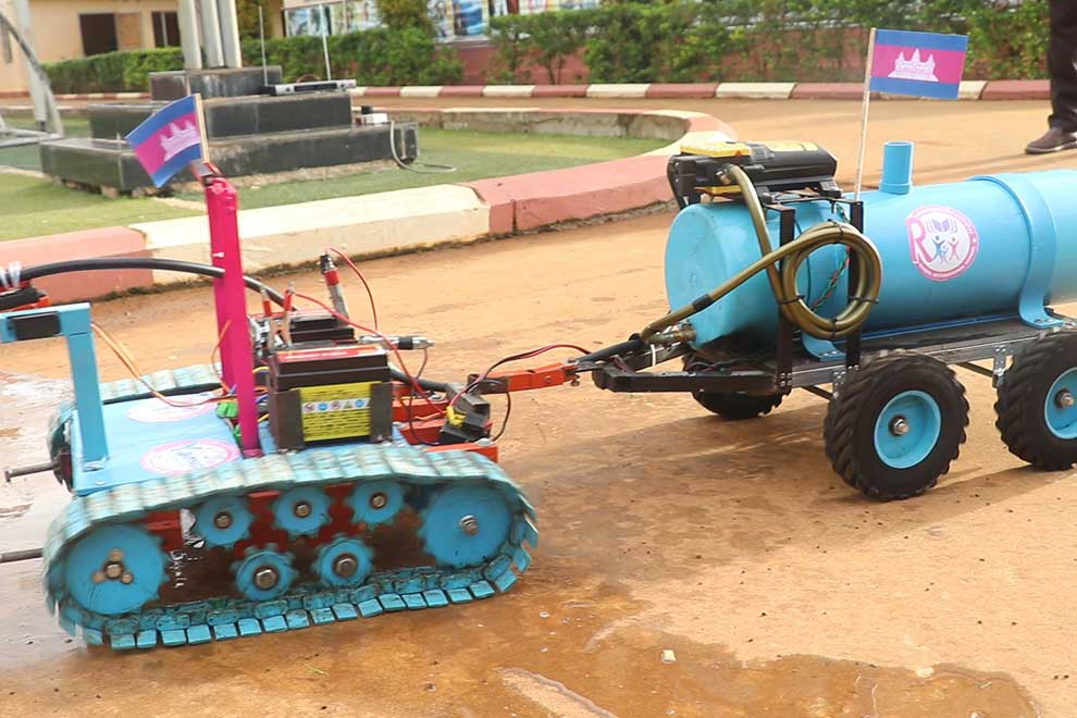 Rural students tackle modern problems with robotic helpers