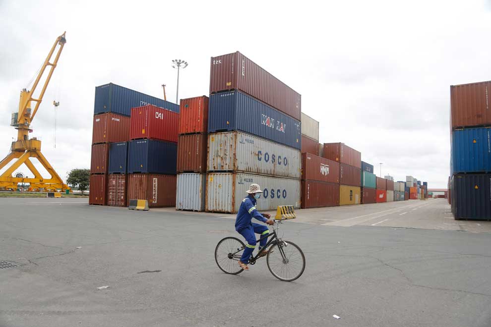 Japanese bilateral trade falls 8% Japanese bilateral trade falls 8%
