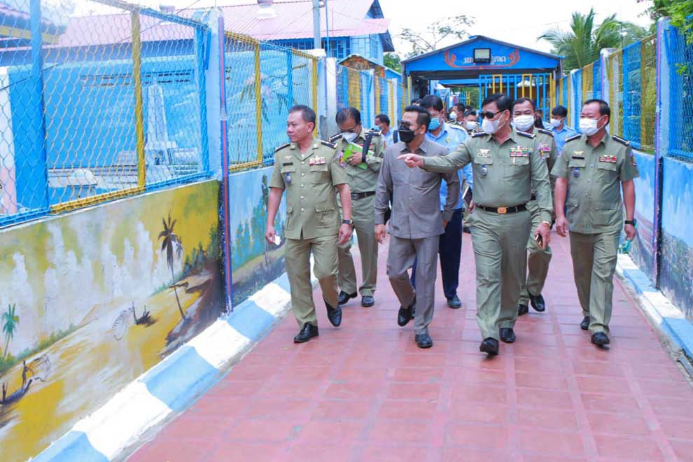 CHRC inspects prison conditions, educates GDP officers on rights CHRC inspects prison conditions