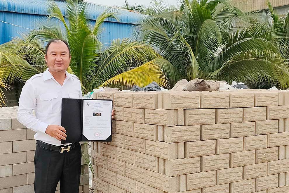Eco-Bricks turning tonnes of plastic into building mats