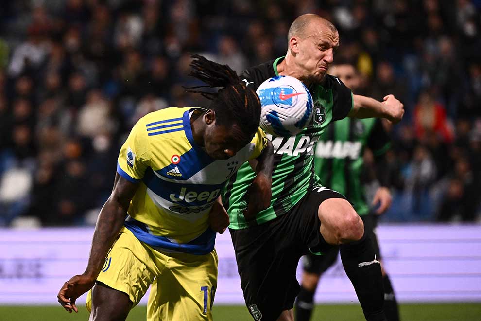 Late strike gives Juventus important win in Serie A Late strike gives Juventus important win in Serie A