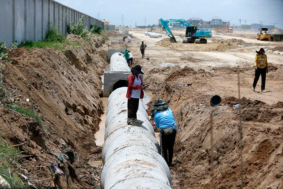 Phnom Penh flood prevention plans in full flow Phnom Penh flood prevention plans in full flow