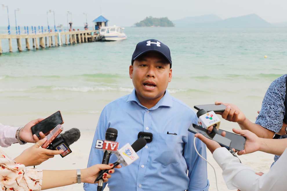 Dimanche explores potential of the Kingdom’s coral reefs Dimanche explores potential of the Kingdom's coral reefs