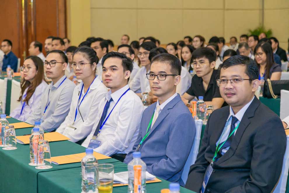 Symposium offers new insights into paediatrics Symposium offers new insights into paediatrics