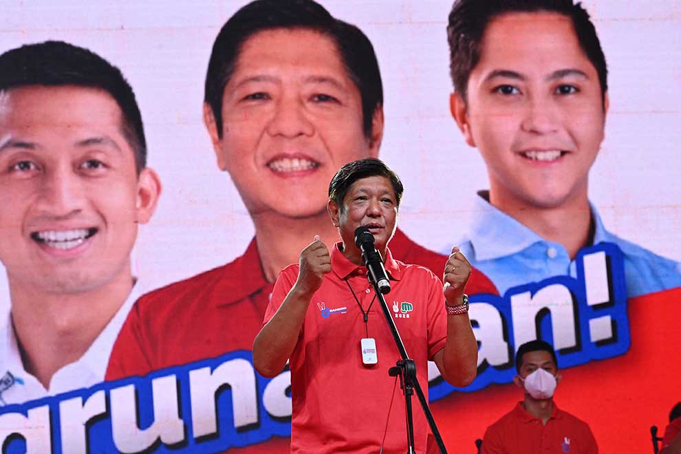 Philippine dynasties tighten grip on power Philippine dynasties tighten grip on power