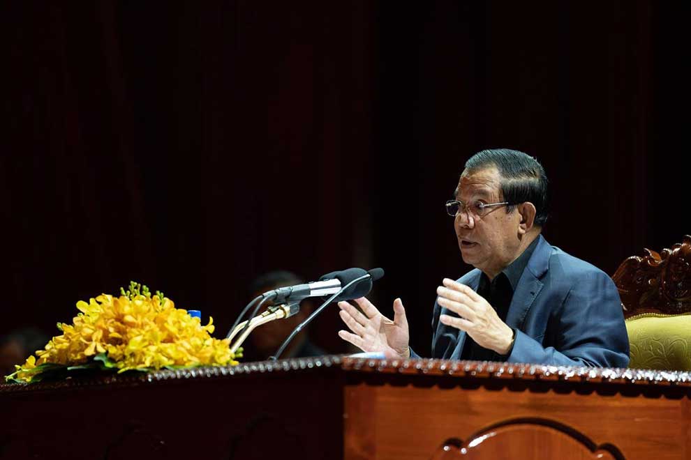 PM calls on athletes to show ‘dignity and honour’ at upcoming SEA Games PM calls on athletes to show 'dignity and honour' at upcoming SEA Games