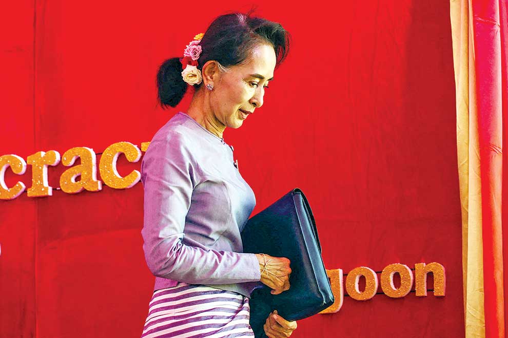 Myanmar court jails Suu Kyi for 5 years for corruption