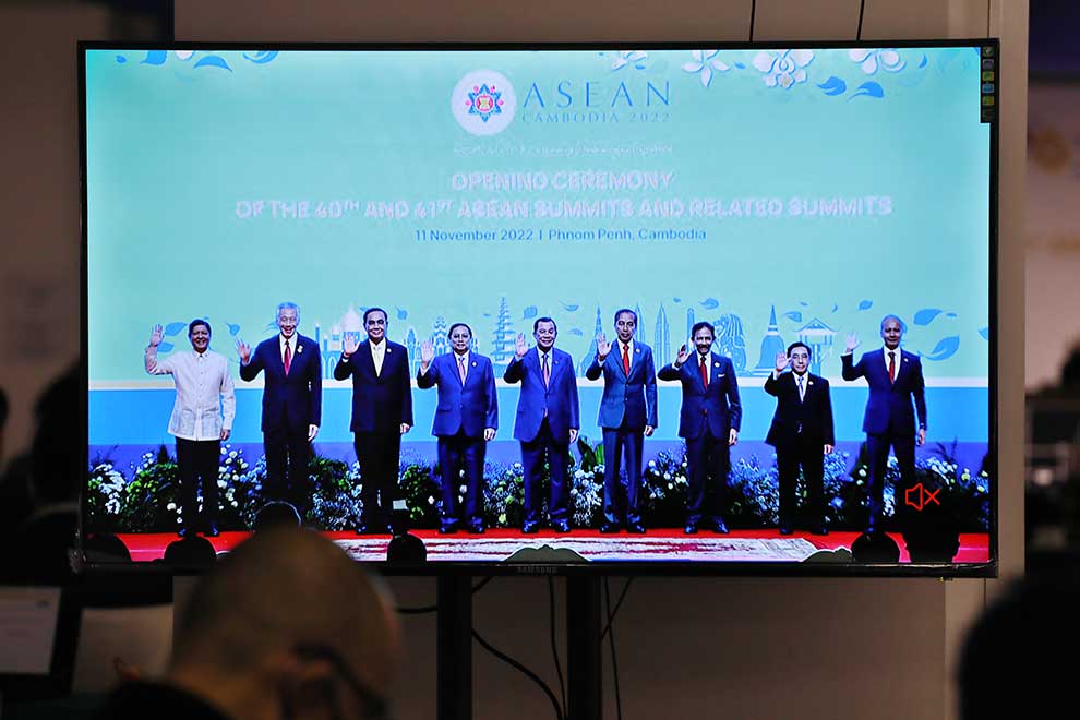 Time for ASEAN to integrate ‘alternative regionalism’? Time for ASEAN to integrate 'alternative regionalism'?