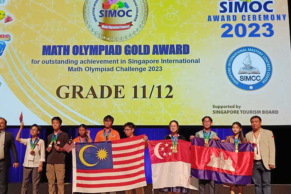 Maths marvels medal at SIMOC