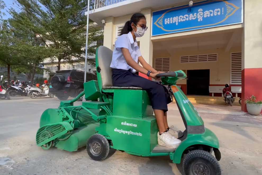Teens craft eco-clean STEM powered machine in Kandal