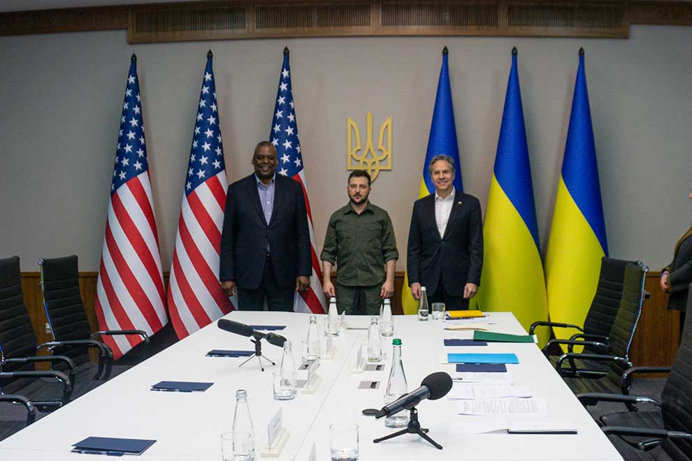 Top US officials visit Kyiv as war rages on Top US officials visit Kyiv as war rages on