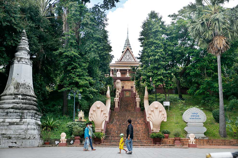 Capital's Wat Phnom a sacred icon sullied