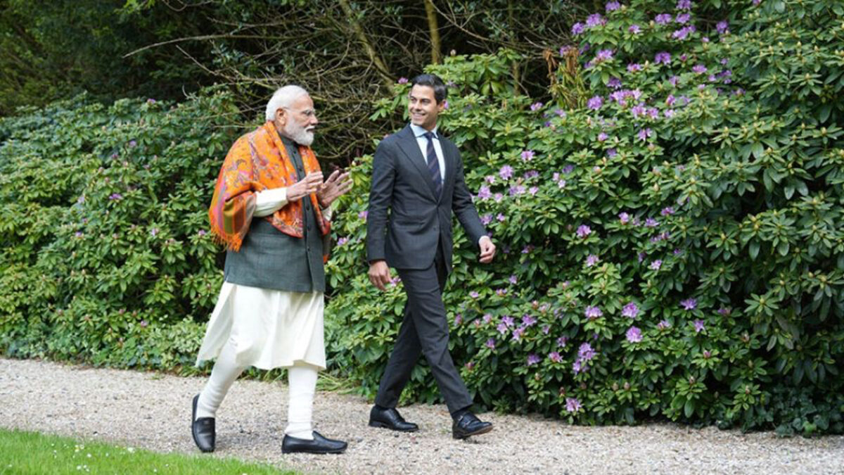 Indian Prime Minister Narendra Modi (L) and Netherlands' Prime Minister Rob Jetten speak together during an official visit of India's Prime Minister in The Hague on May 16, 2026. PHOTO: AFP
