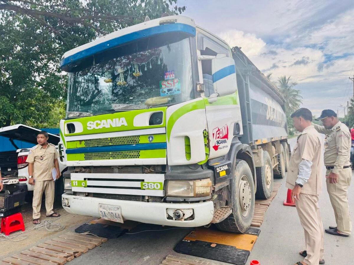Heavy burden: Transport ministry rolling out weigh station CCTV to bust overloaded trucks Transport ministry mobile inspection teams conducted surprise checks for overloaded trucks during a May 17 to 19 enforcement operation. Transport ministry